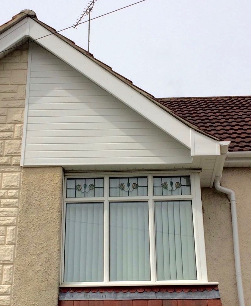 newly installed white fascia bargeboard and guttering